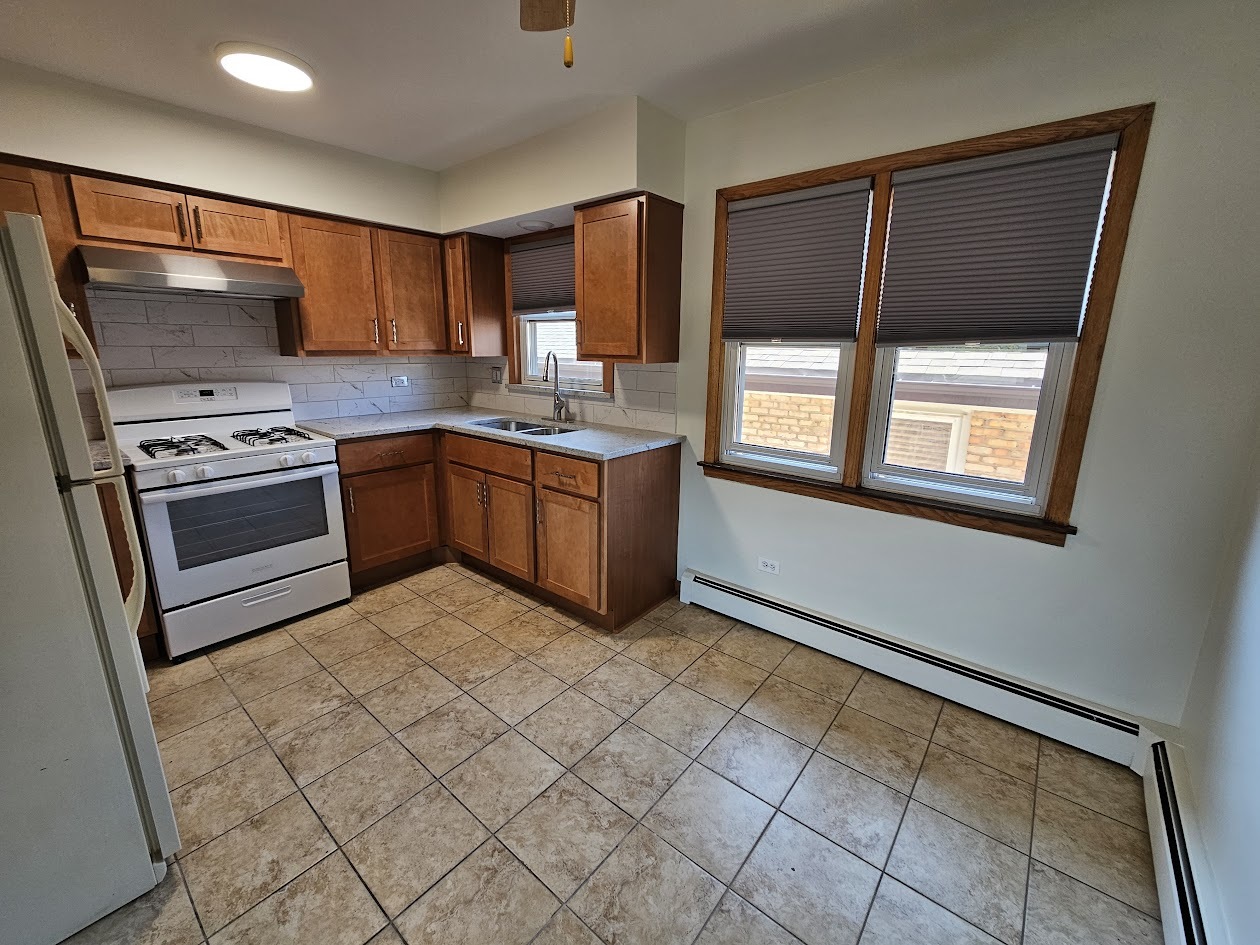 7511 W Fullerton Avenue #3S, Elmwood Park, IL 60707