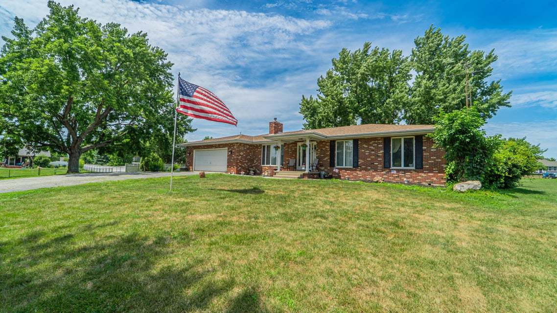 231 W 500, Valparaiso, IN 46385