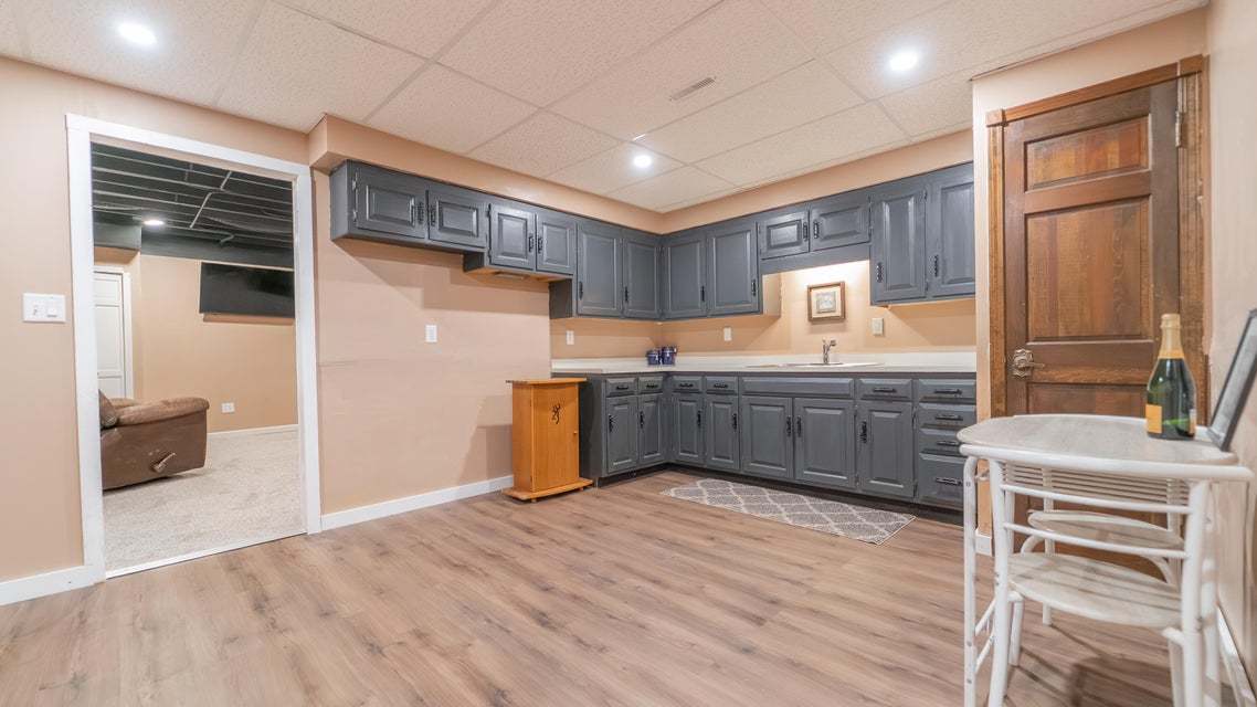 231 W 500, Valparaiso, IN 46385