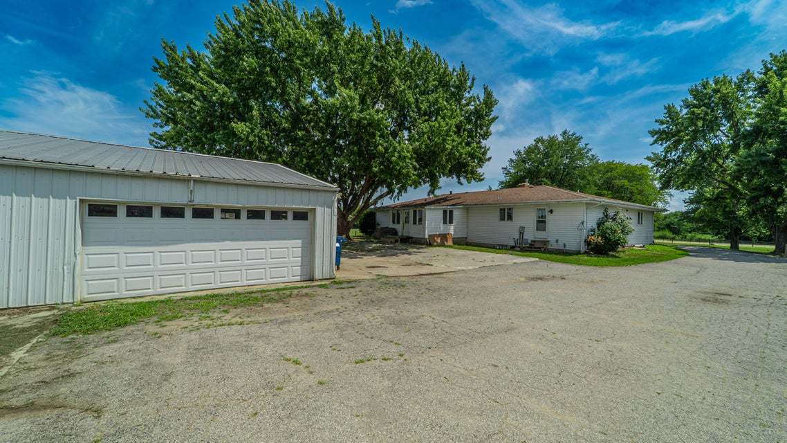 231 W 500, Valparaiso, IN 46385