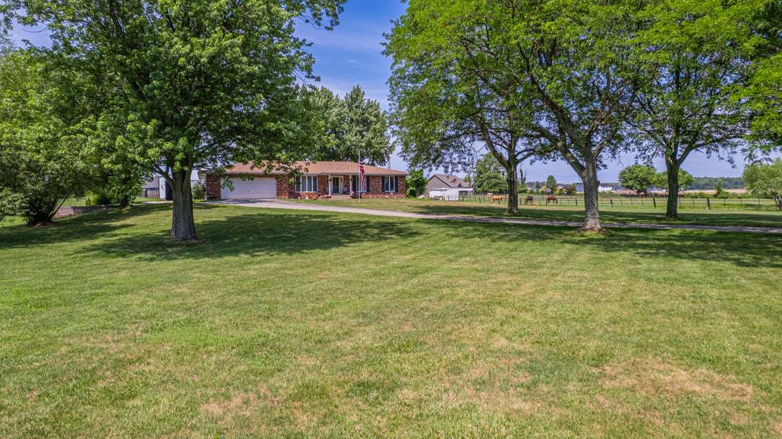 231 W 500, Valparaiso, IN 46385