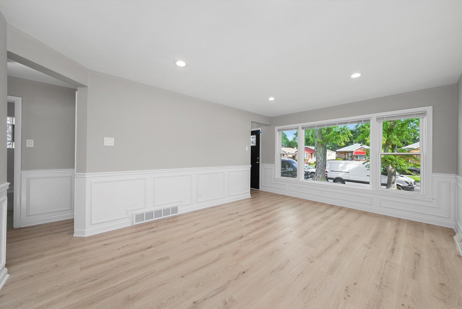 62 E 144th Street, Riverdale, IL 60827