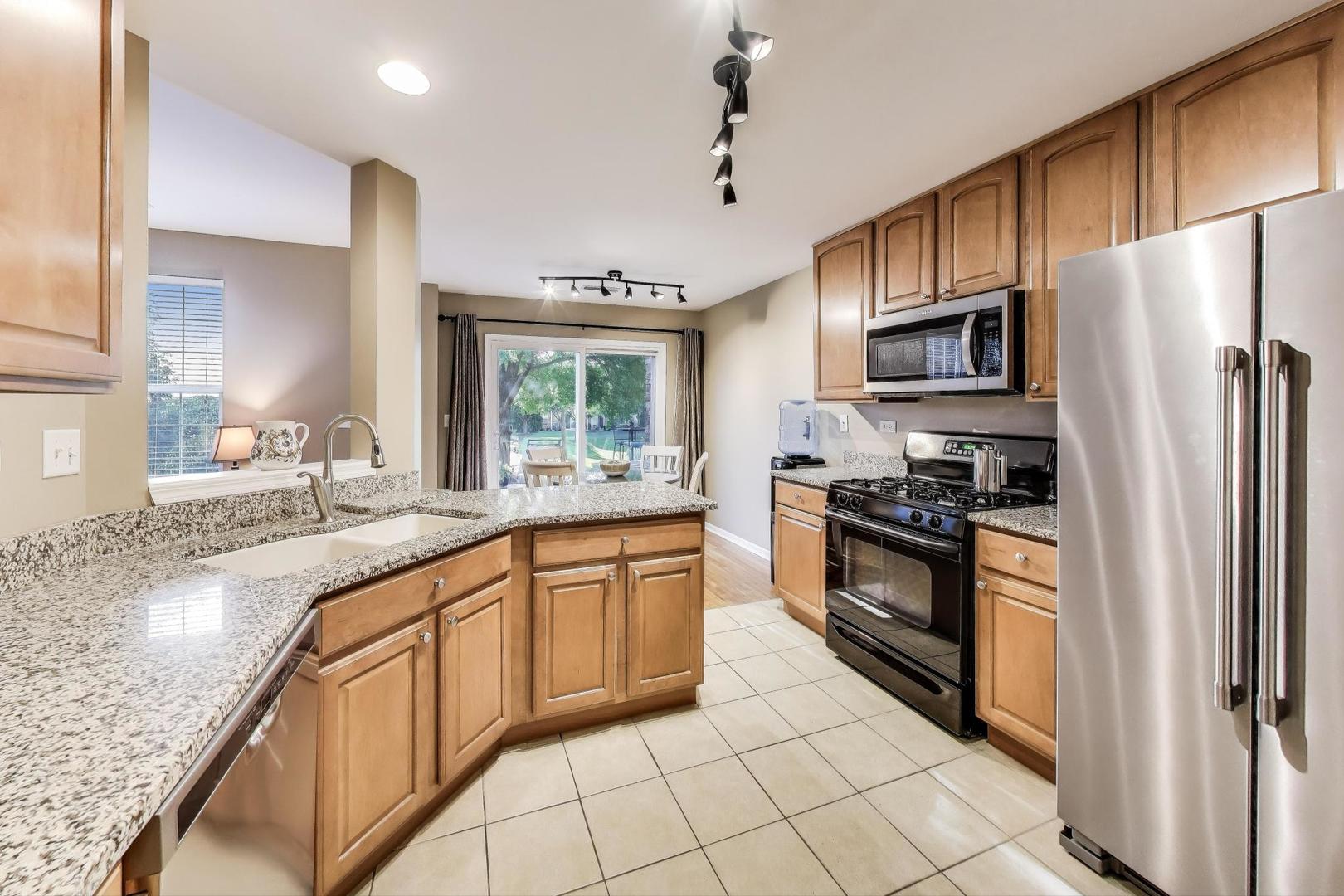 765 Pointe Drive #0, Crystal Lake, IL 60014