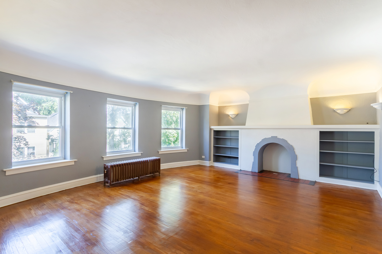 1133 E 81st Place #2, Chicago, IL 60619