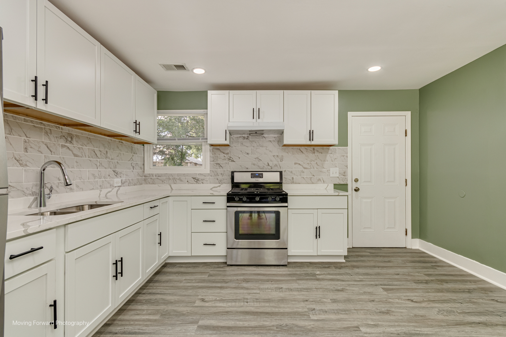 15804 Hoyne Avenue, Harvey, IL 60426