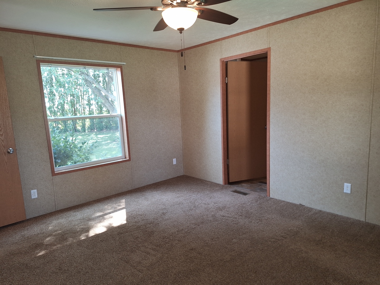 19 Countryside Estates, Sandwich, IL 60548