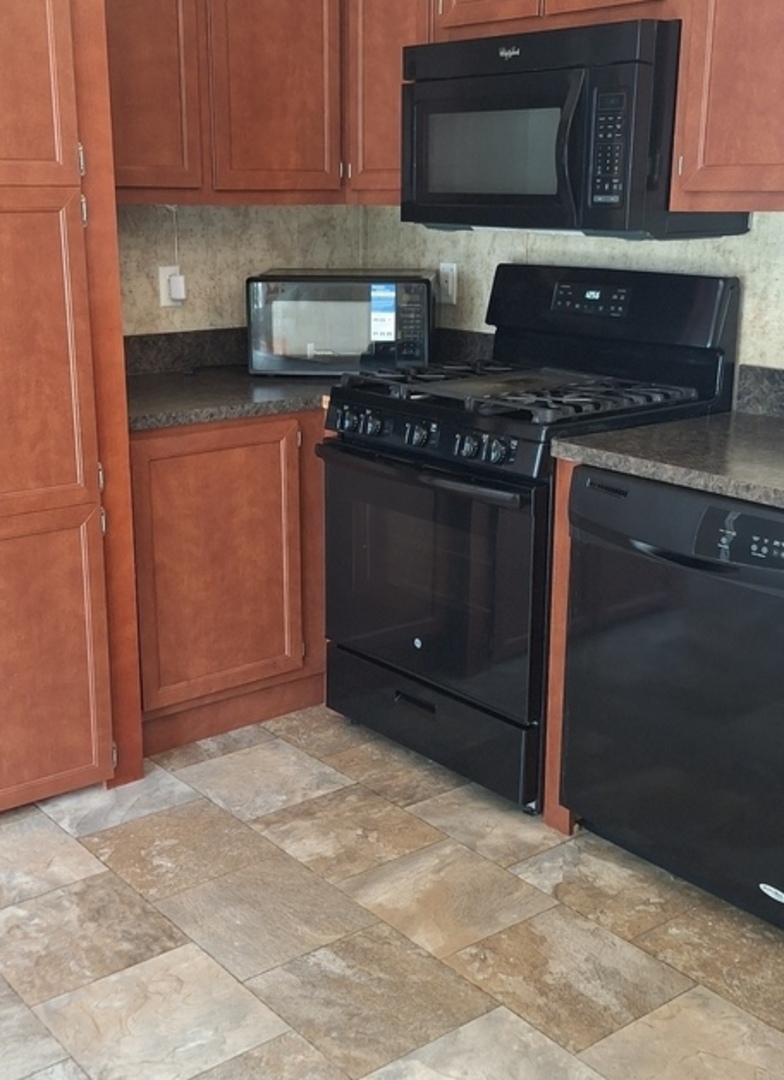 19 Countryside Estates, Sandwich, IL 60548