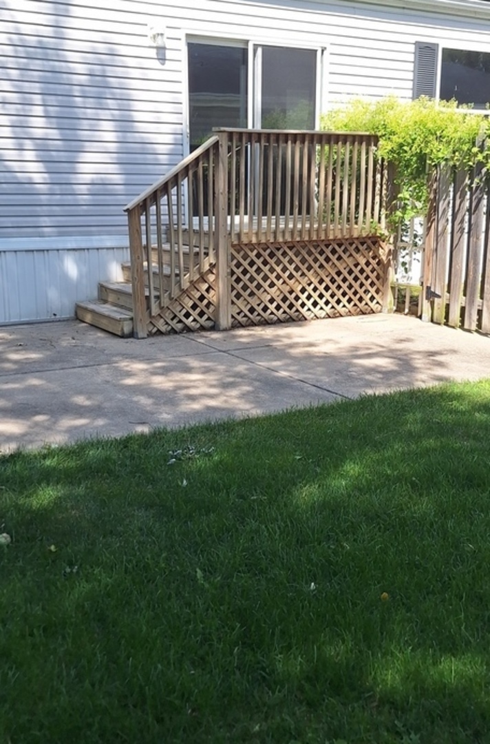 19 Countryside Estates, Sandwich, IL 60548