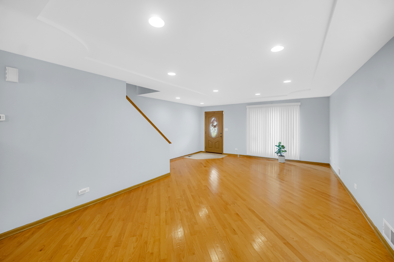 7015 S Indiana Avenue, Chicago, IL 60637
