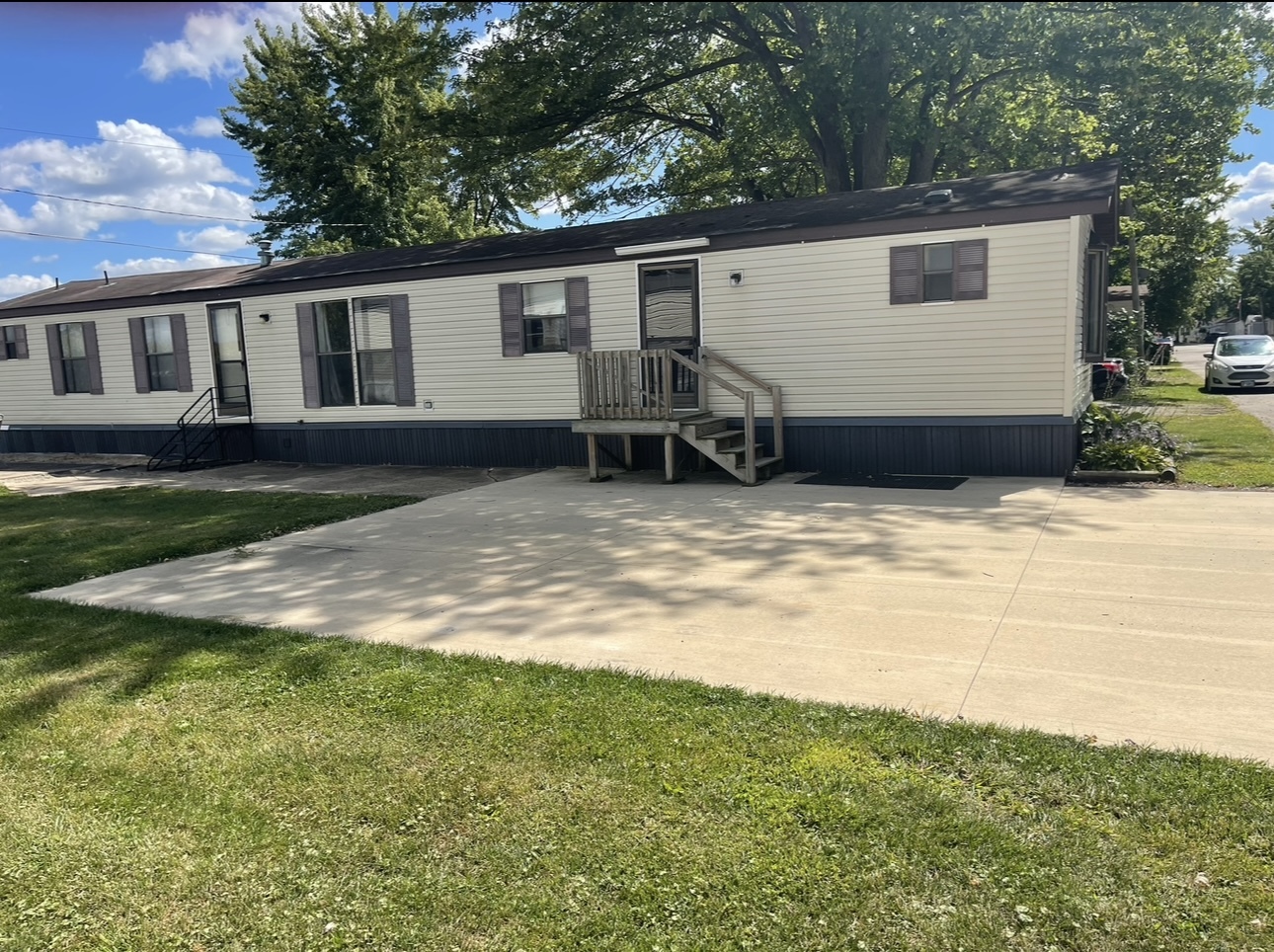 2211 Crestview Drive, Princeton, IL 61356