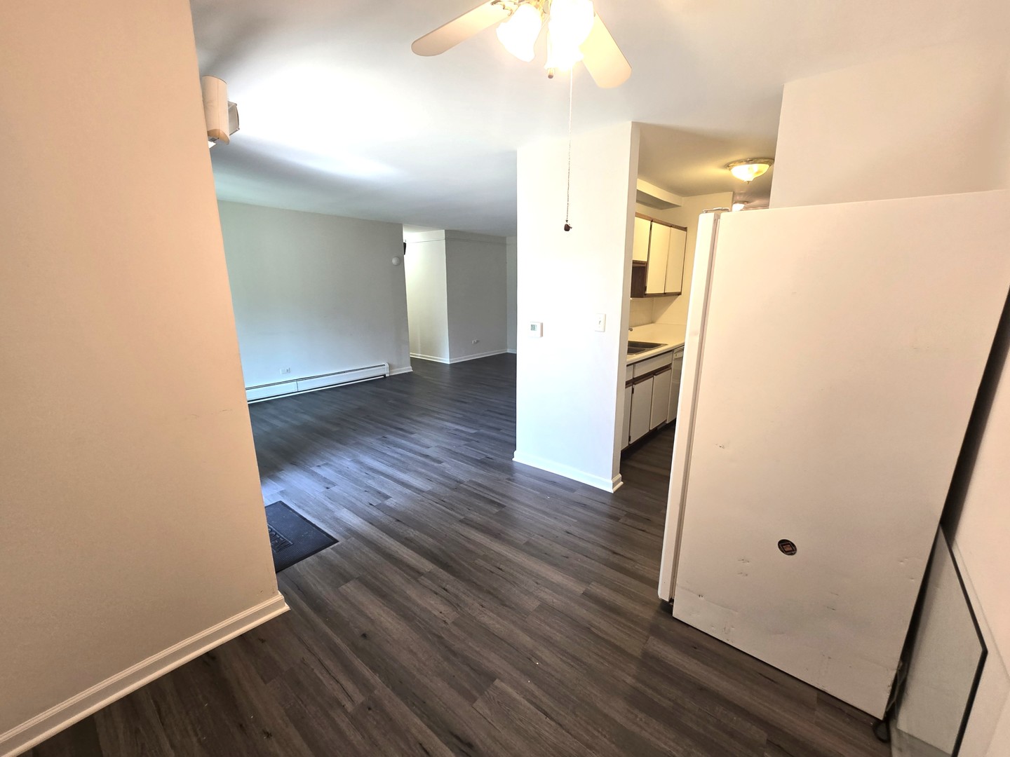 1806 Hemlock Place #106, Schaumburg, IL 60173