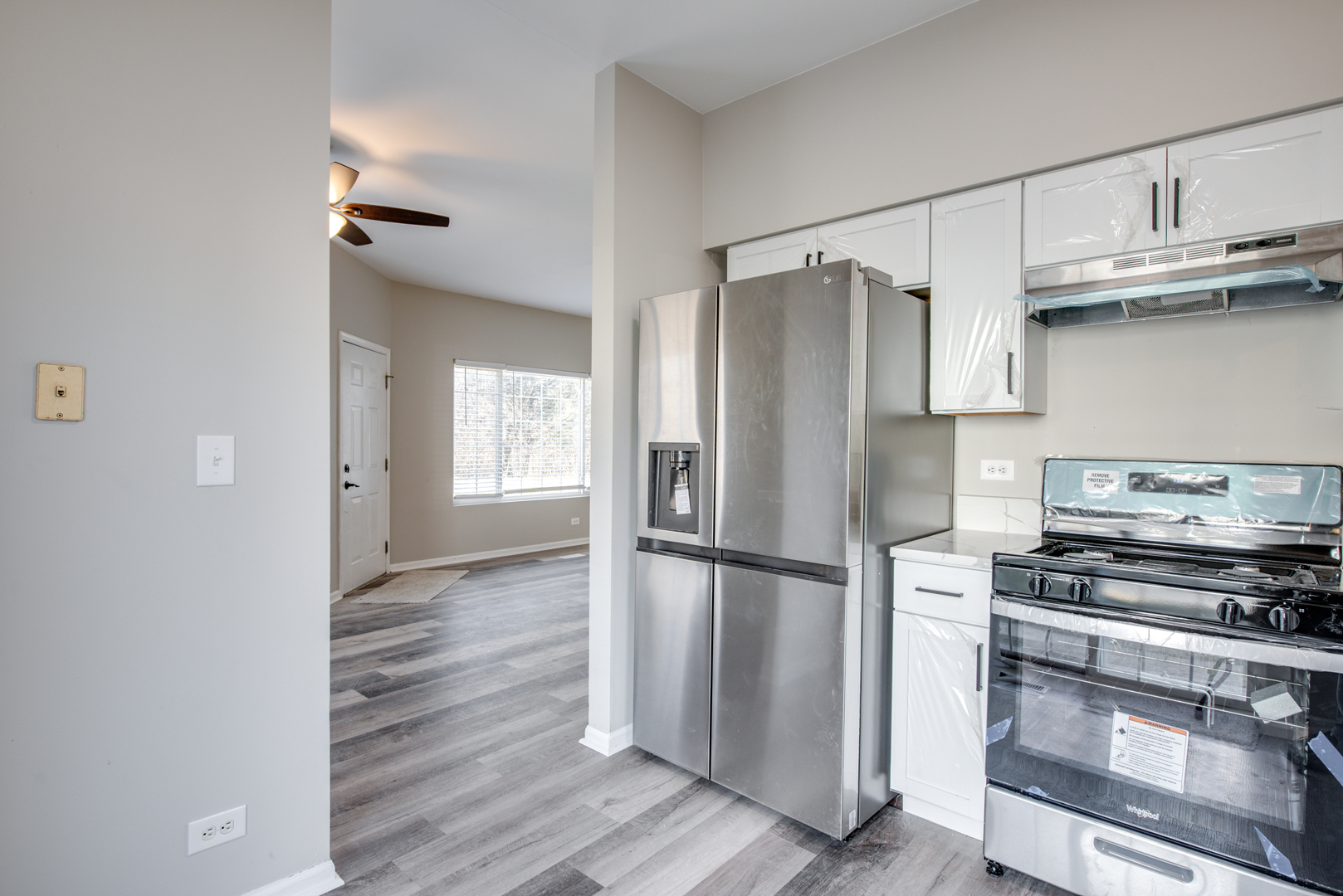 89 Braxton Lane, Aurora, IL 60504