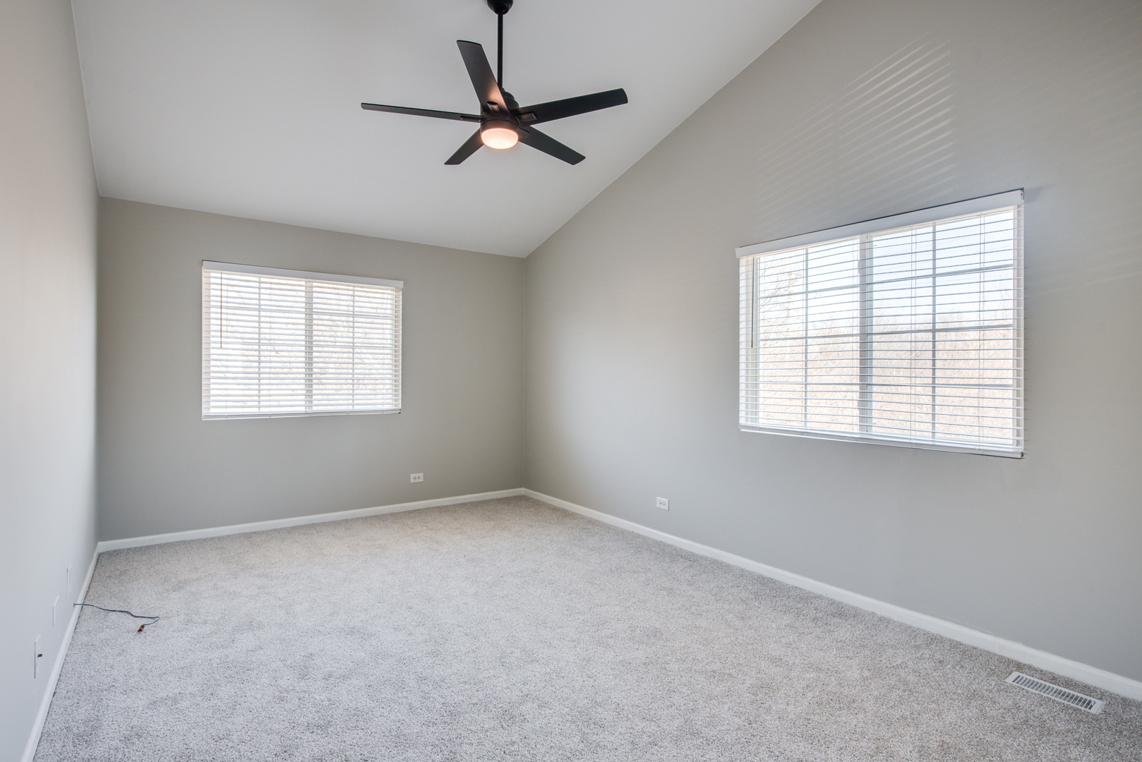 89 Braxton Lane, Aurora, IL 60504