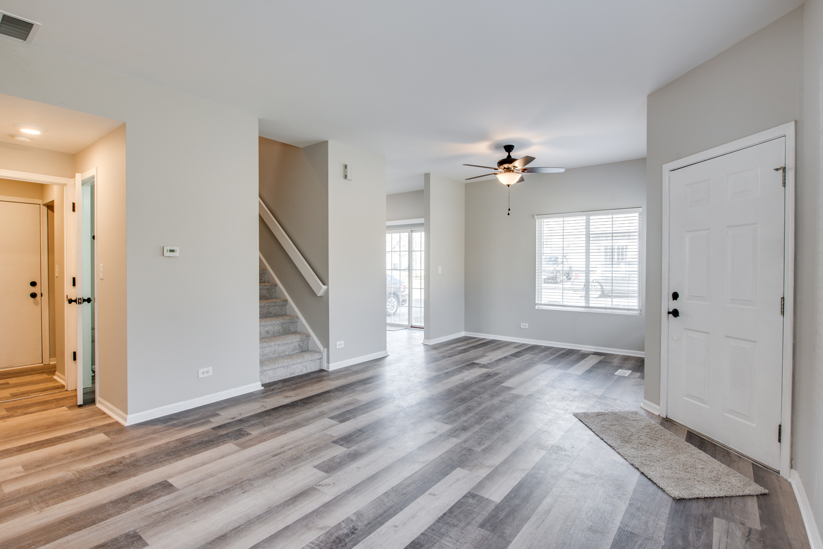 89 Braxton Lane, Aurora, IL 60504