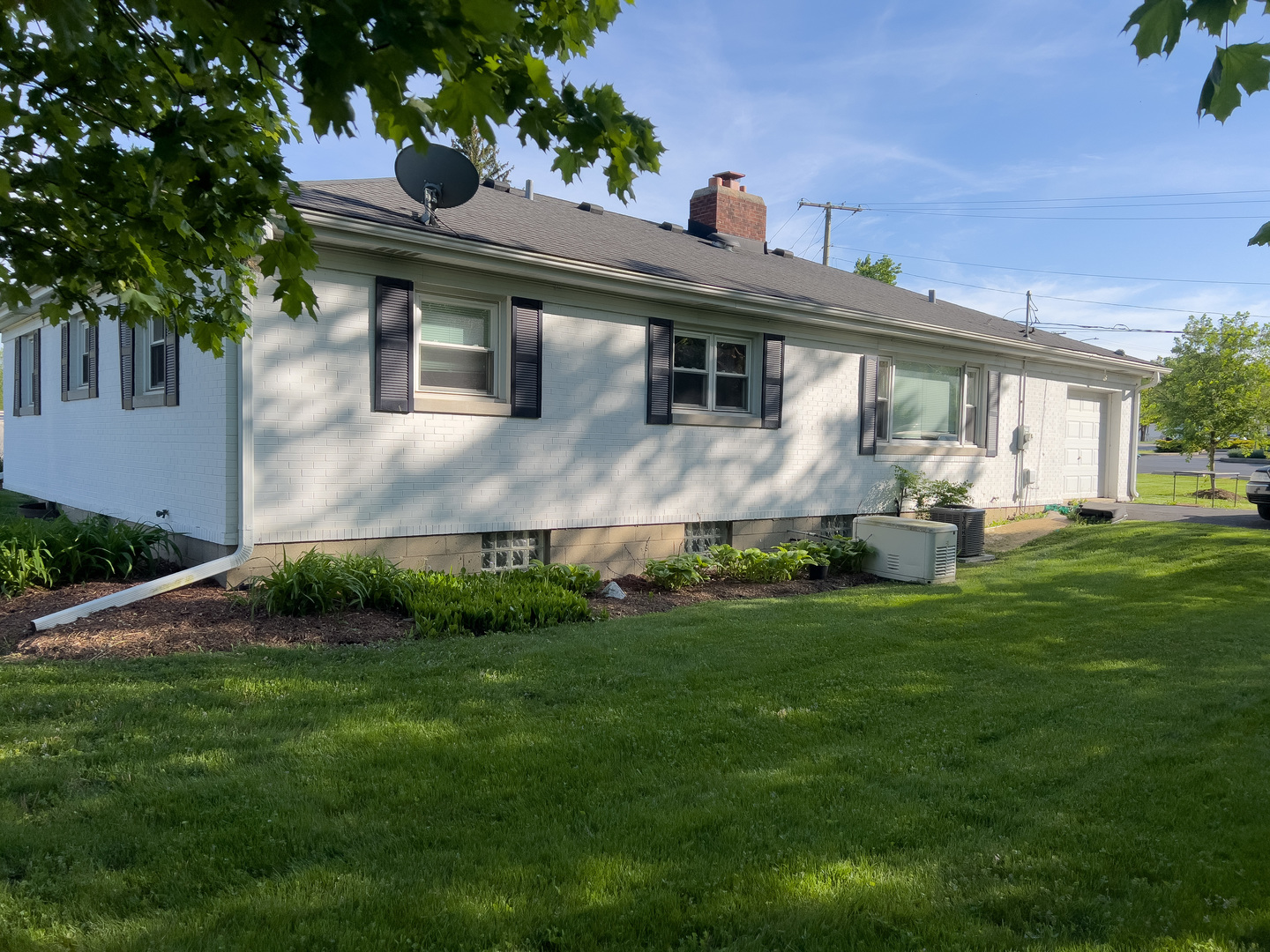 704 E 9th Street, Lockport, IL 60441