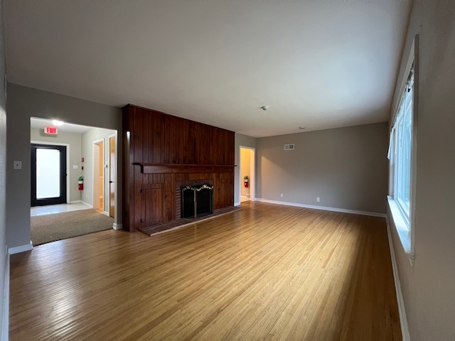 704 E 9th Street, Lockport, IL 60441