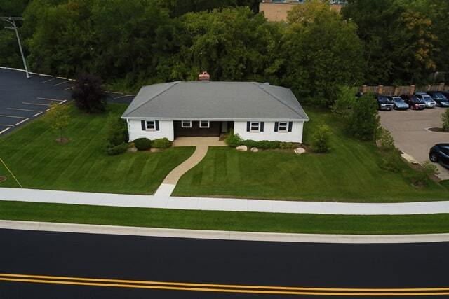 704 E 9th Street, Lockport, IL 60441
