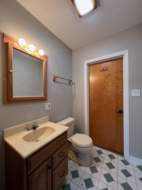704 E 9th Street, Lockport, IL 60441