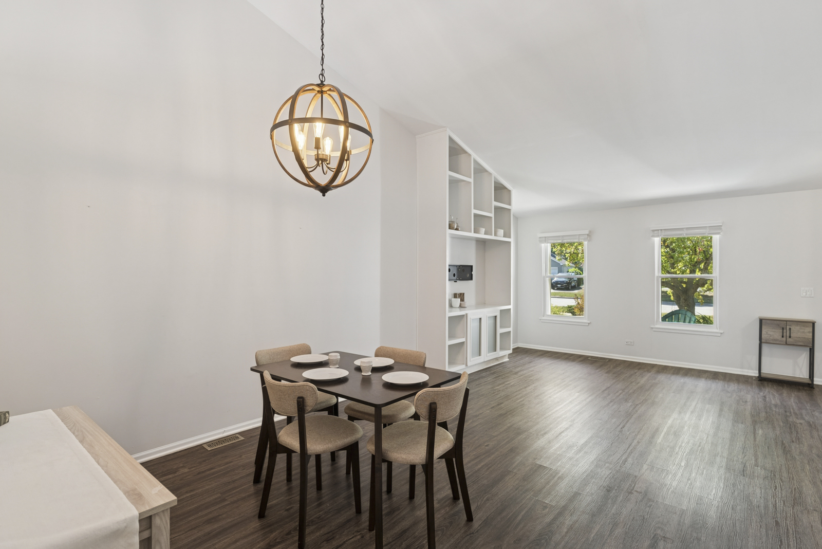 1263 Huntington Drive, Mundelein, IL 60060