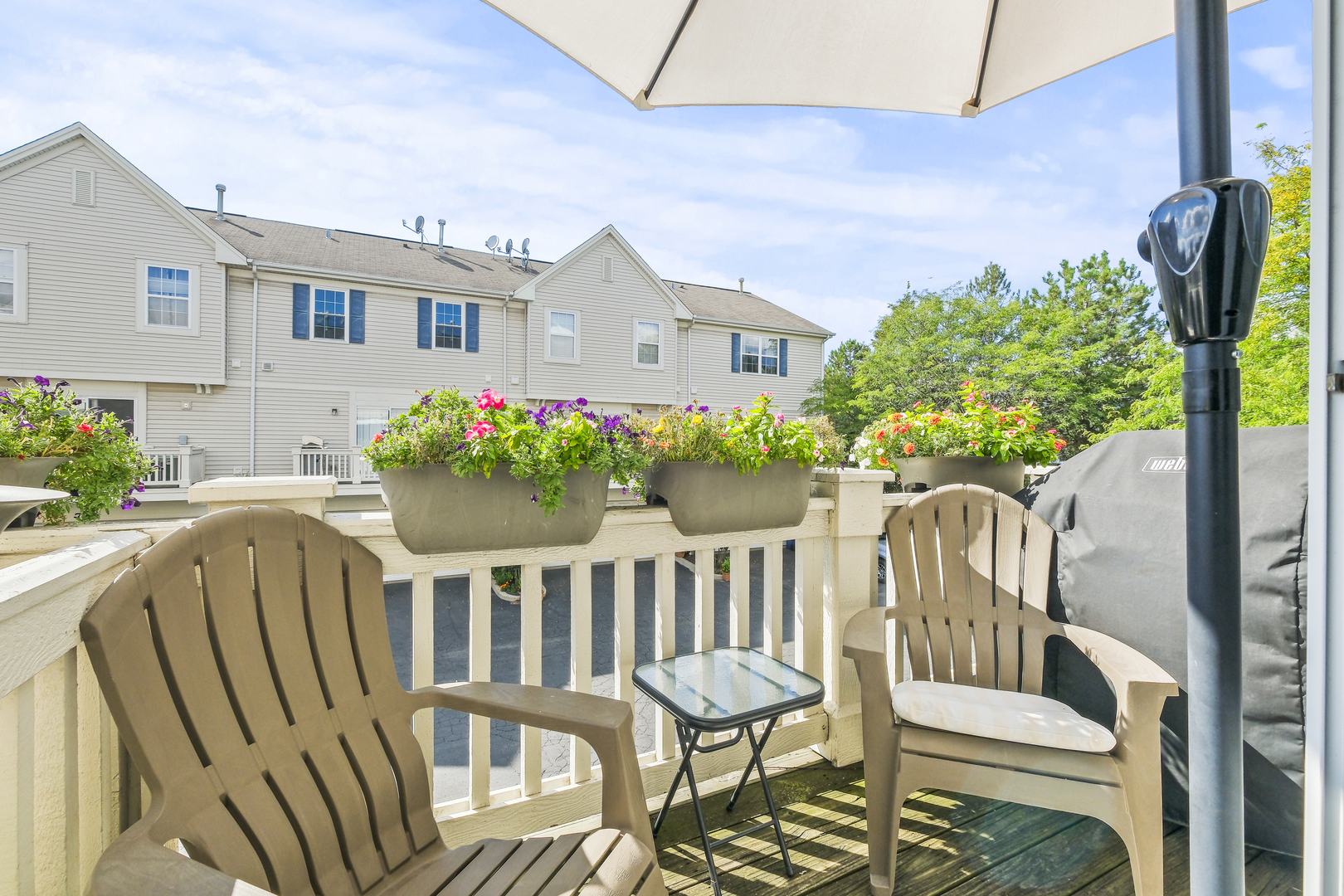 738 Hanbury Drive, Des Plaines, IL 60016