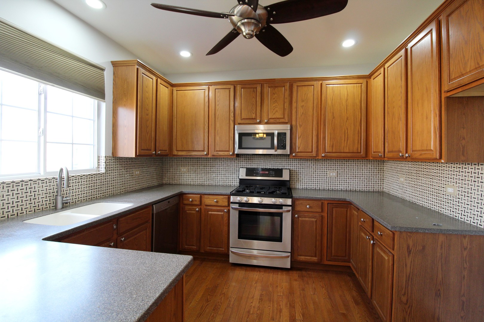78 Thomas Court, Grayslake, IL 60030