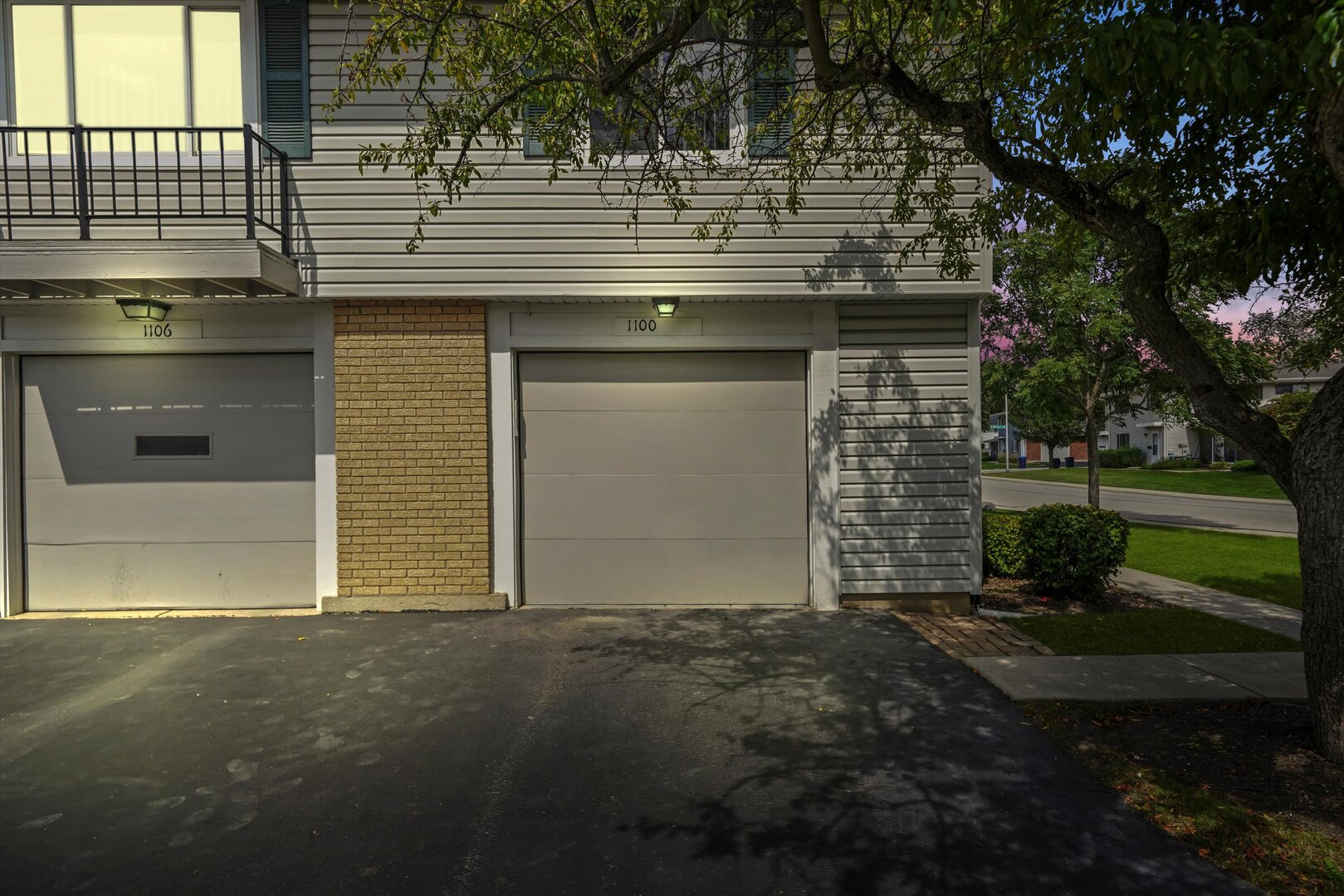 1100 Stoughton Court #1711, Schaumburg, IL 60194