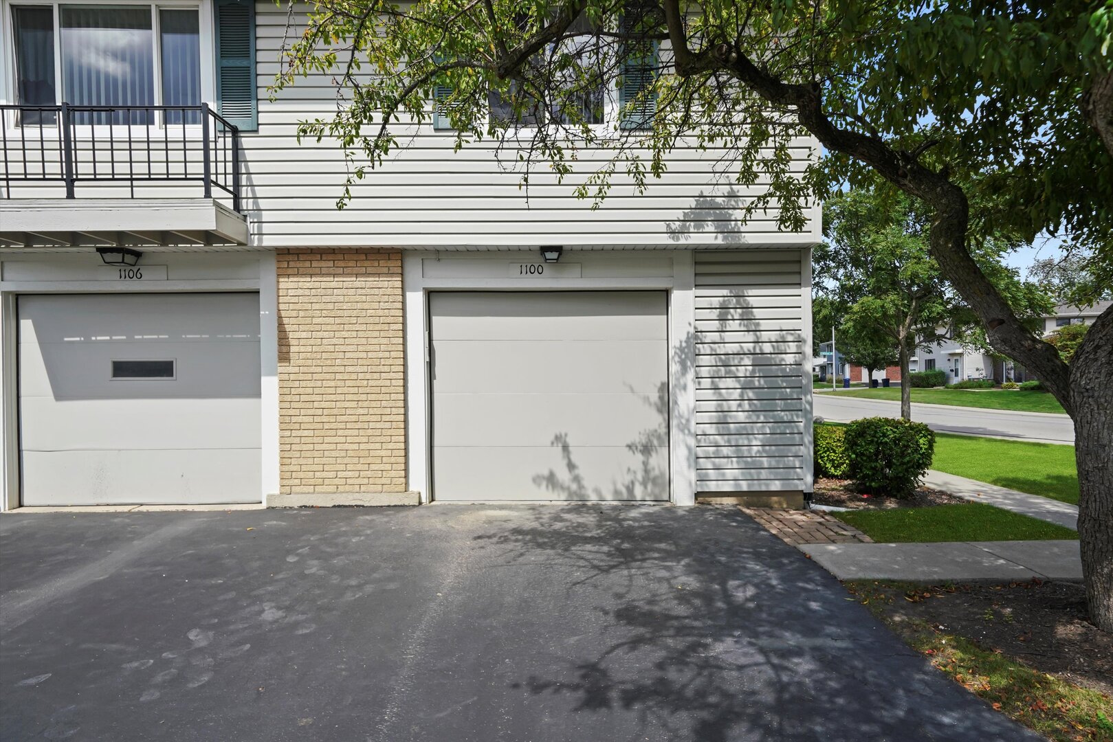 1100 Stoughton Court #1711, Schaumburg, IL 60194