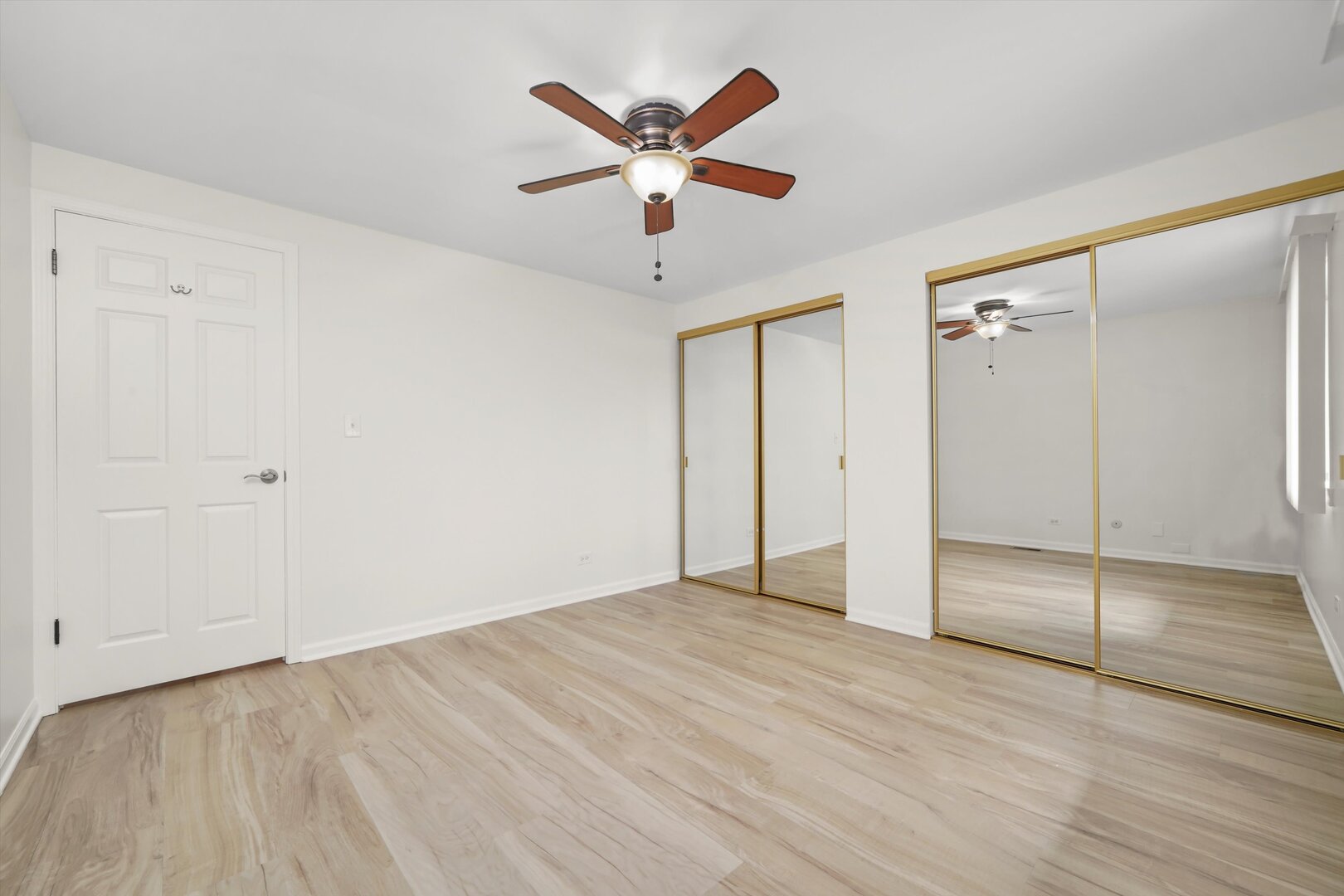 1100 Stoughton Court #1711, Schaumburg, IL 60194