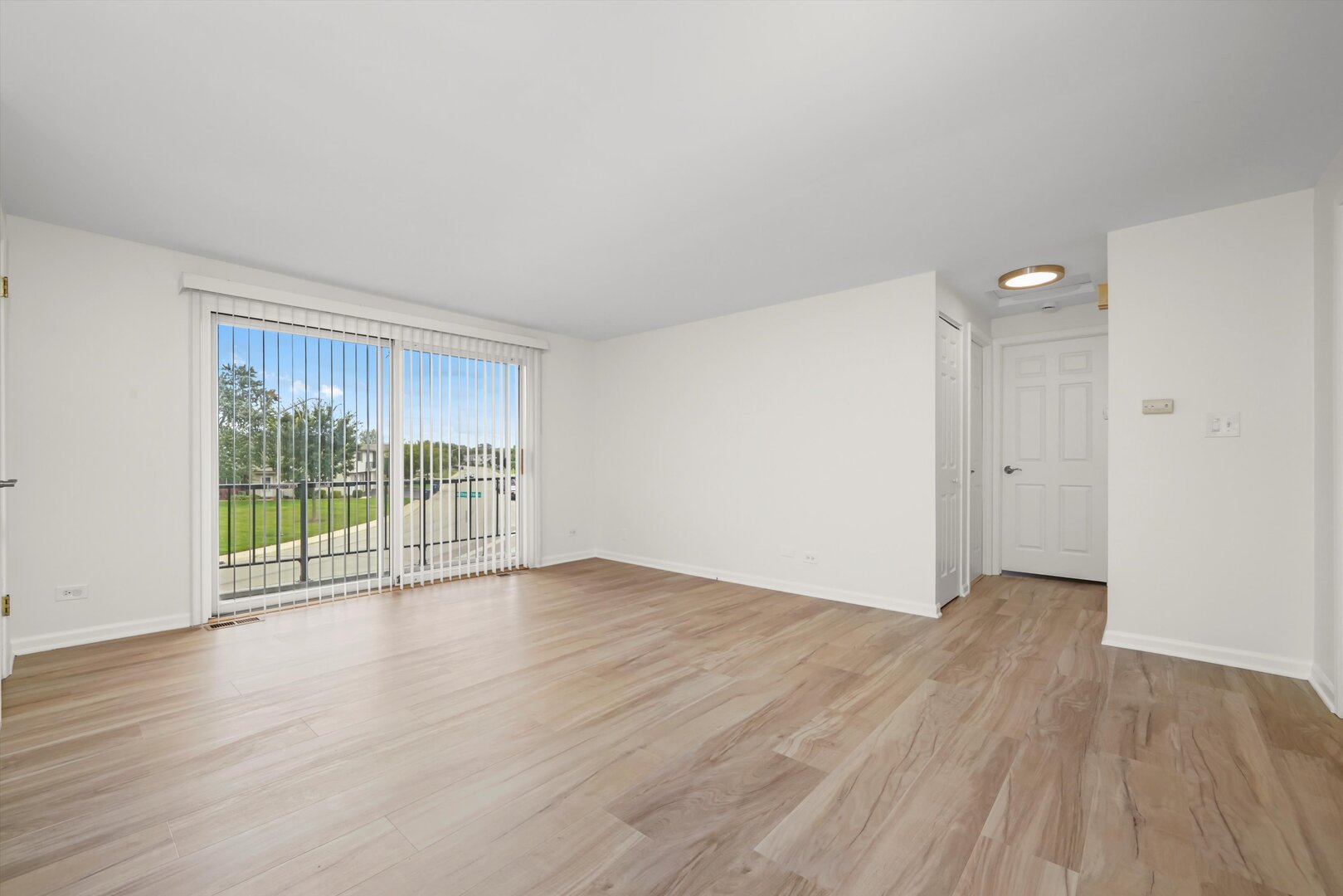 1100 Stoughton Court #1711, Schaumburg, IL 60194