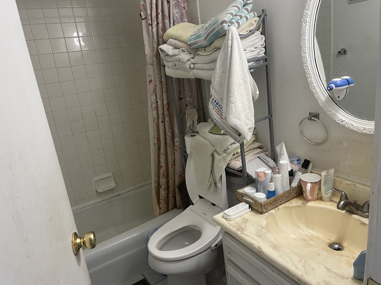 9460 Bay Colony Drive #3N, Des Plaines, IL 60016