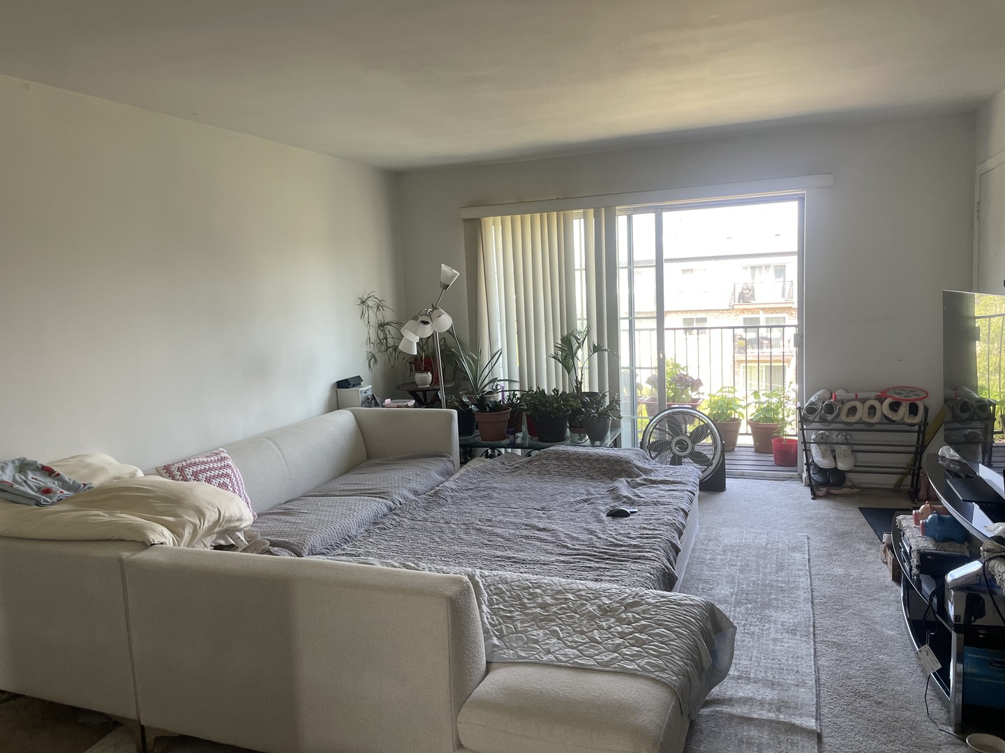 9460 Bay Colony Drive #3N, Des Plaines, IL 60016