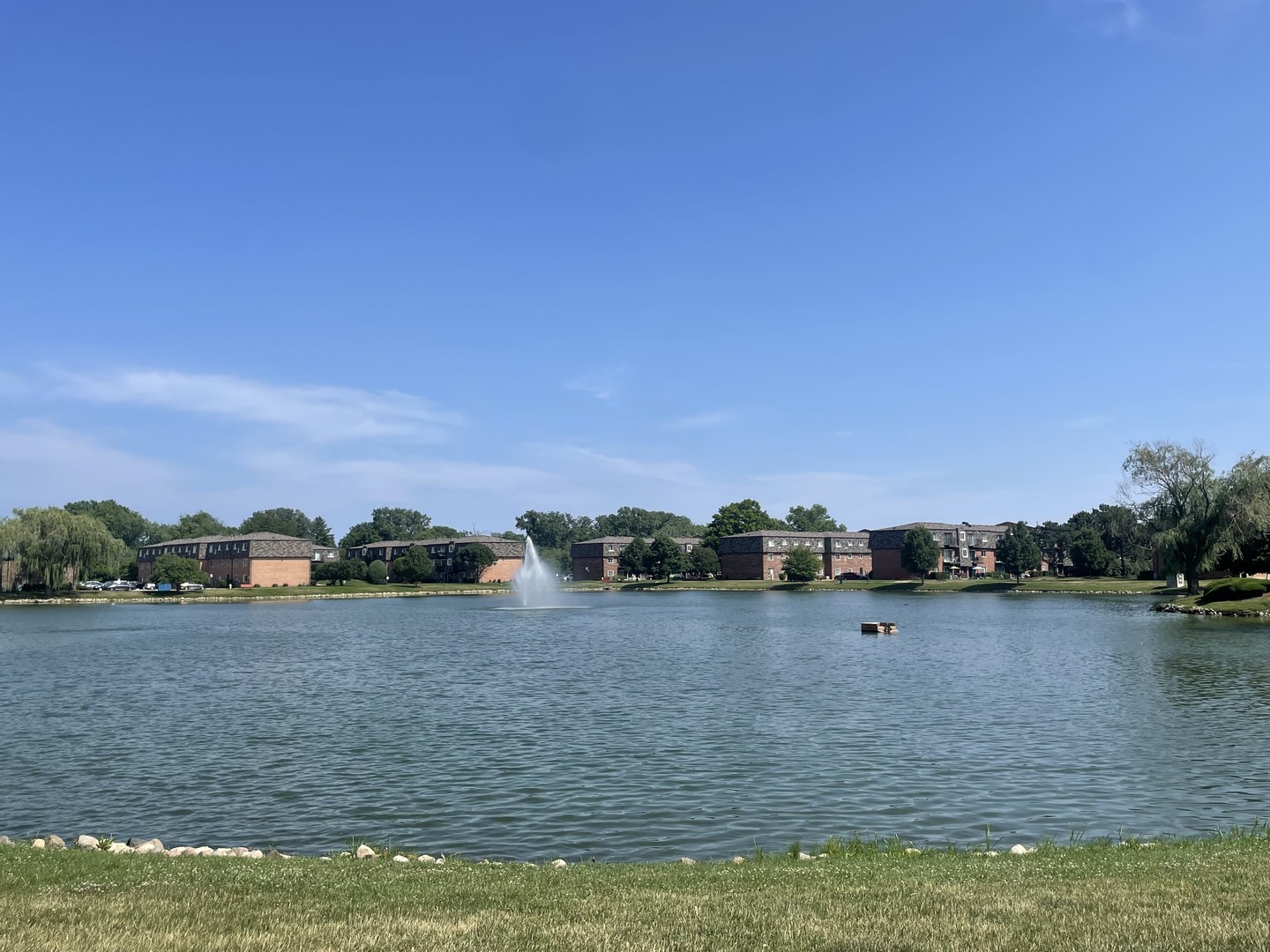 9460 Bay Colony Drive #3N, Des Plaines, IL 60016