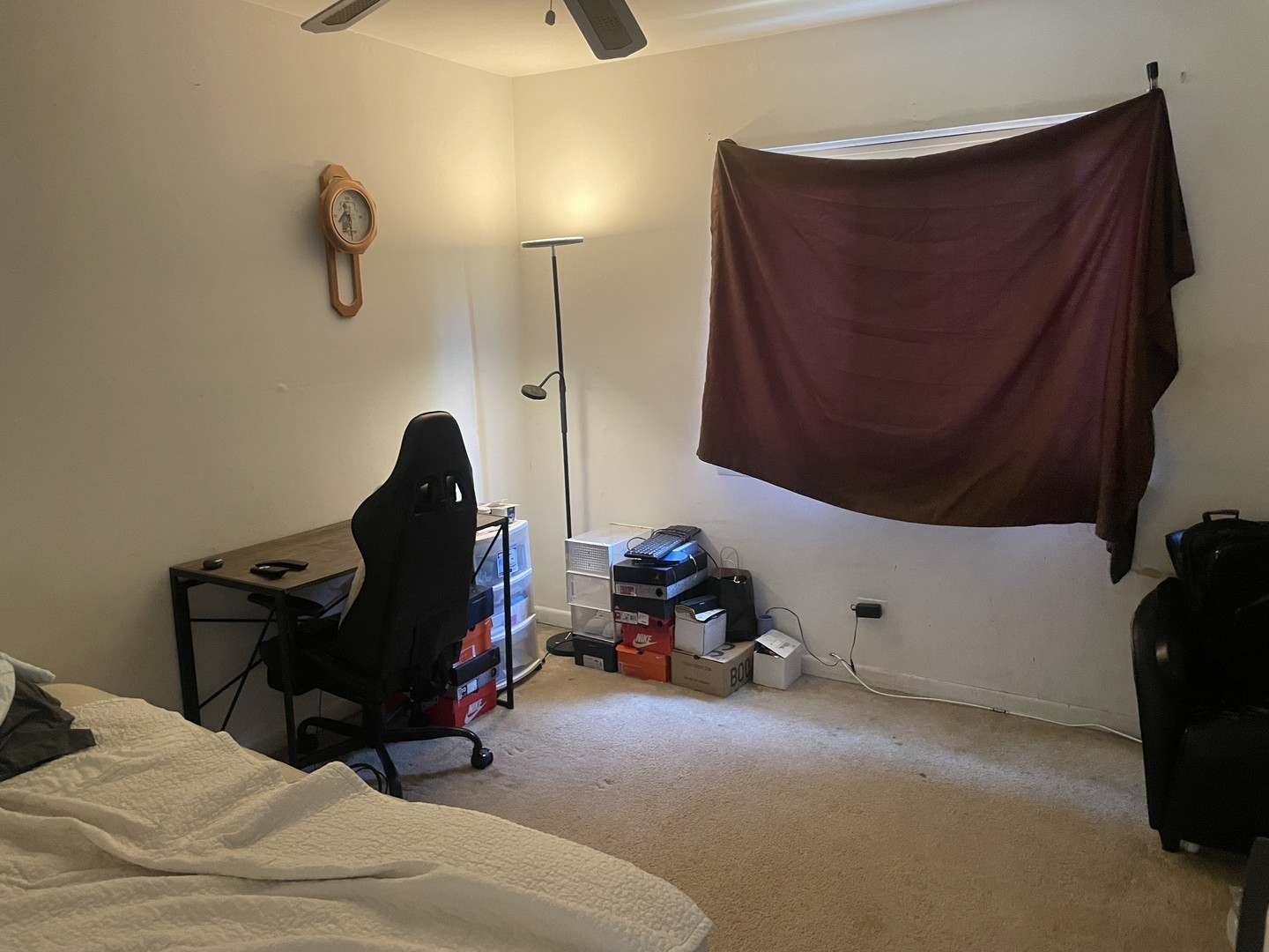 9460 Bay Colony Drive #3N, Des Plaines, IL 60016