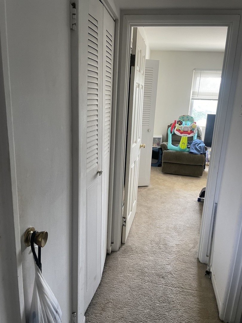 9460 Bay Colony Drive #3N, Des Plaines, IL 60016