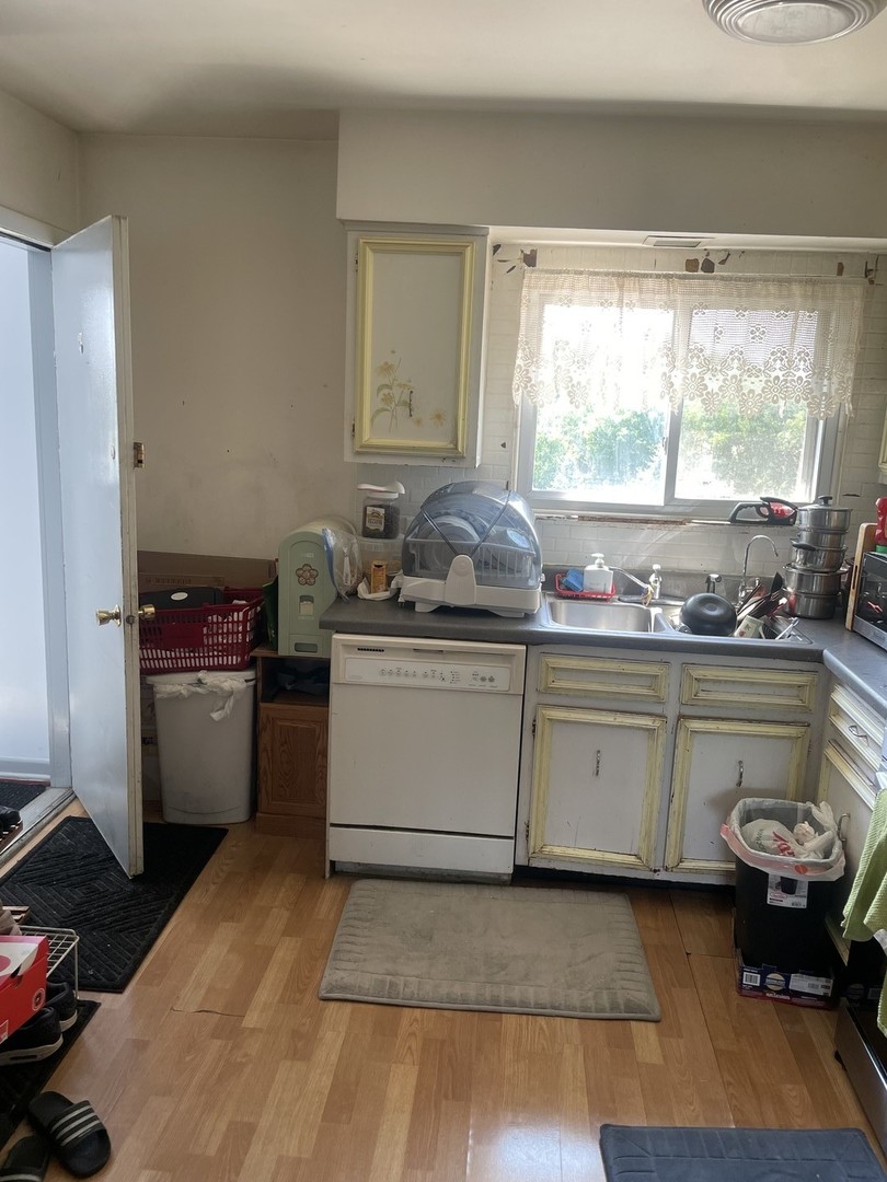 9460 Bay Colony Drive #3N, Des Plaines, IL 60016