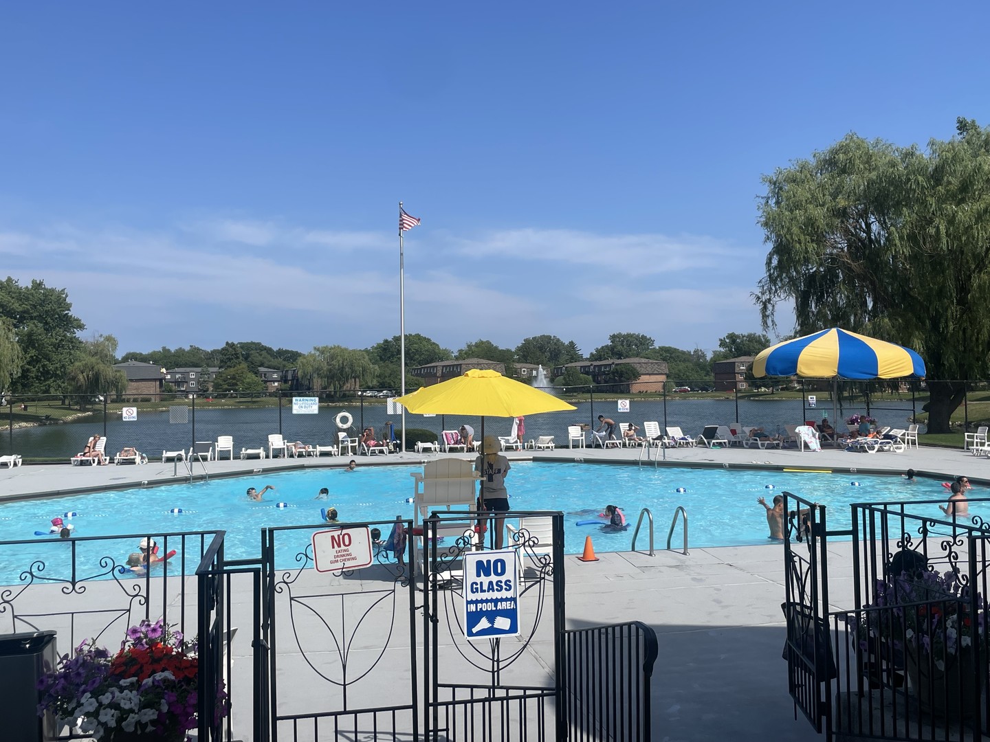 9460 Bay Colony Drive #3N, Des Plaines, IL 60016