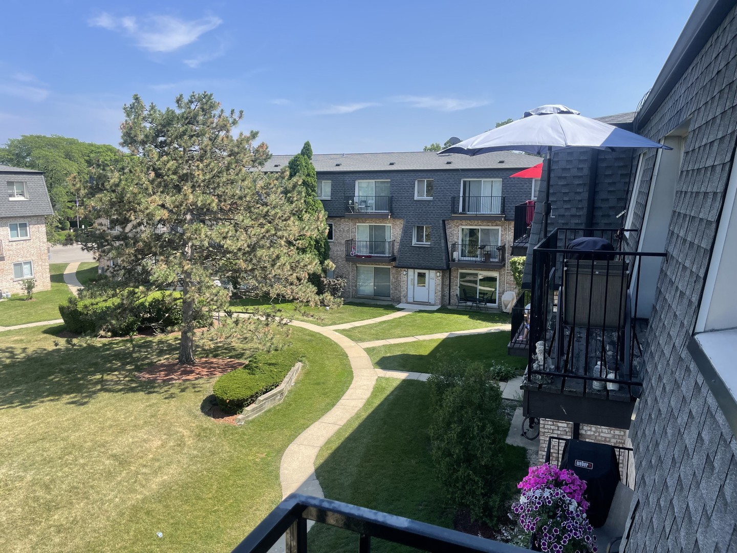 9460 Bay Colony Drive #3N, Des Plaines, IL 60016