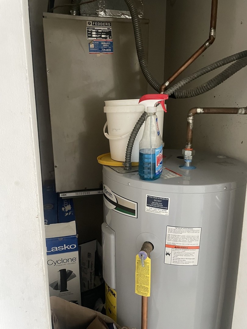 9460 Bay Colony Drive #3N, Des Plaines, IL 60016