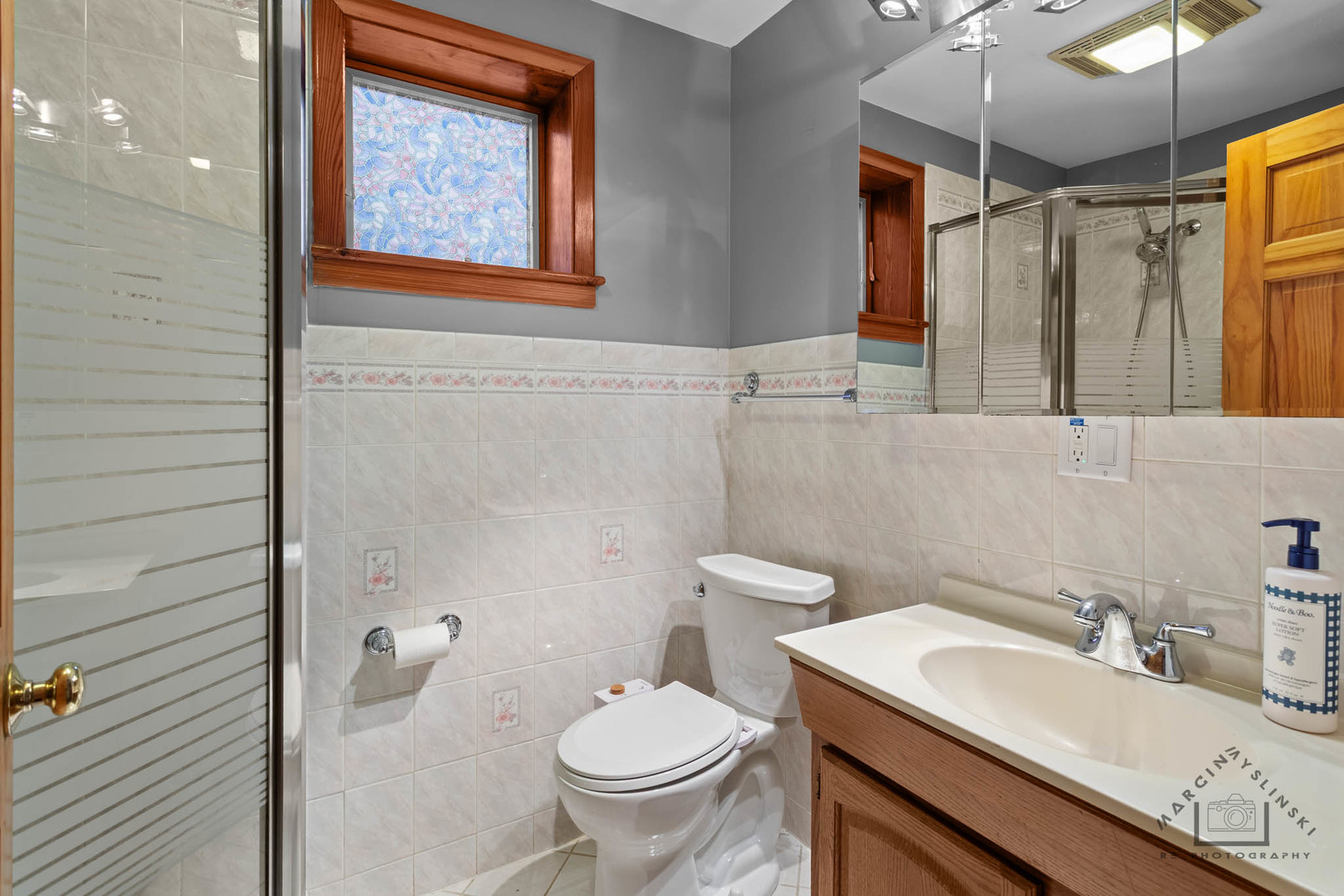 6856 W Montrose Avenue, Harwood Heights, IL 60706