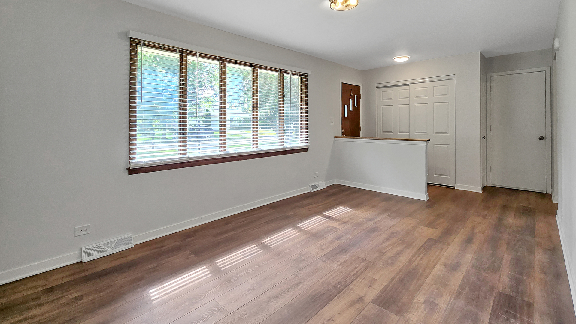 5S388 Allister Lane, Naperville, IL 60563