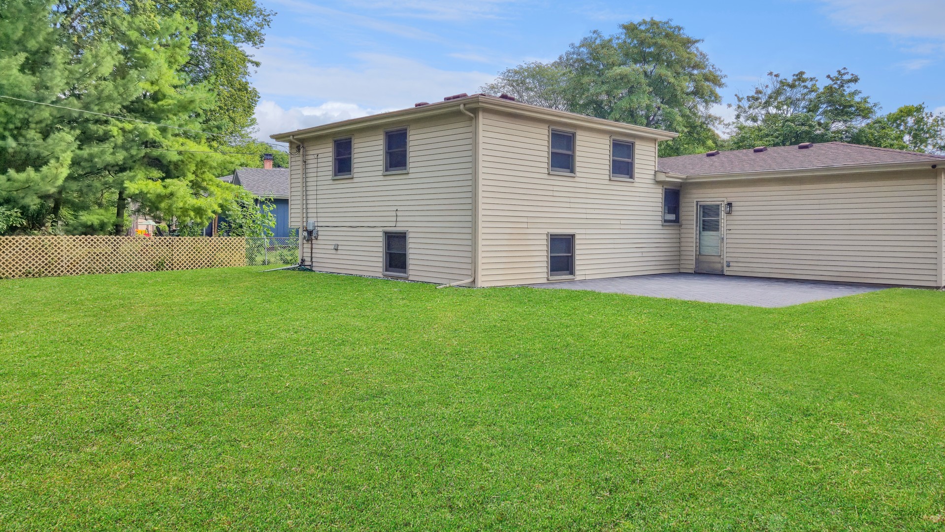 5S388 Allister Lane, Naperville, IL 60563