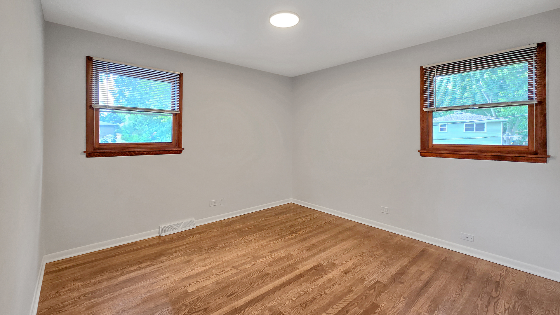 5S388 Allister Lane, Naperville, IL 60563