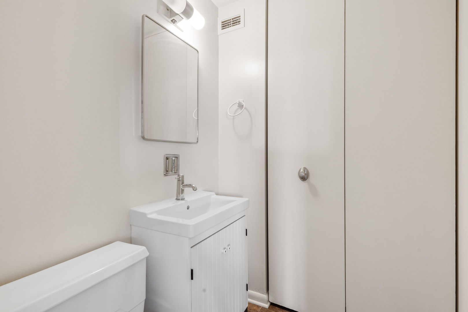 4800 S Lake Park Avenue #2301A, Chicago, IL 60615