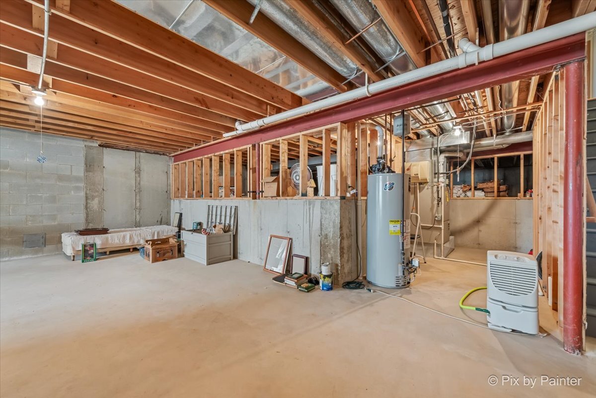 602 Woodside Terrace, Hampshire, IL 60140