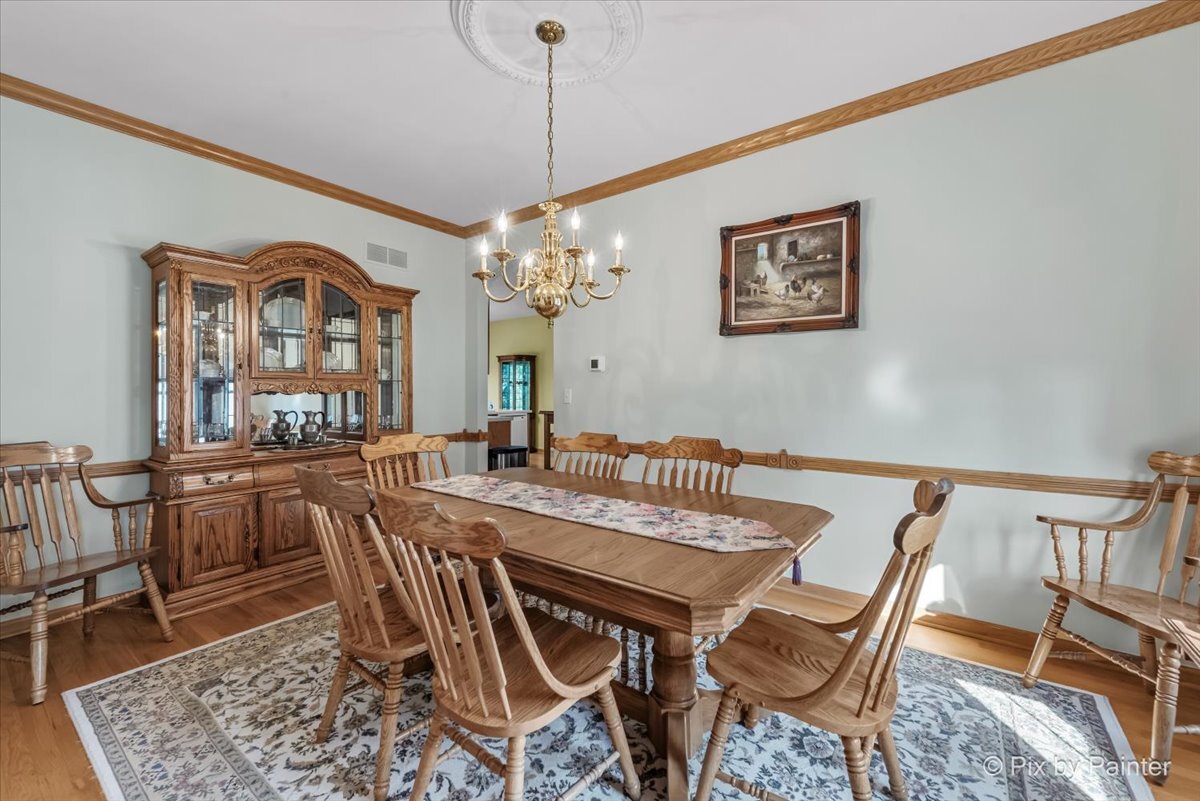 602 Woodside Terrace, Hampshire, IL 60140