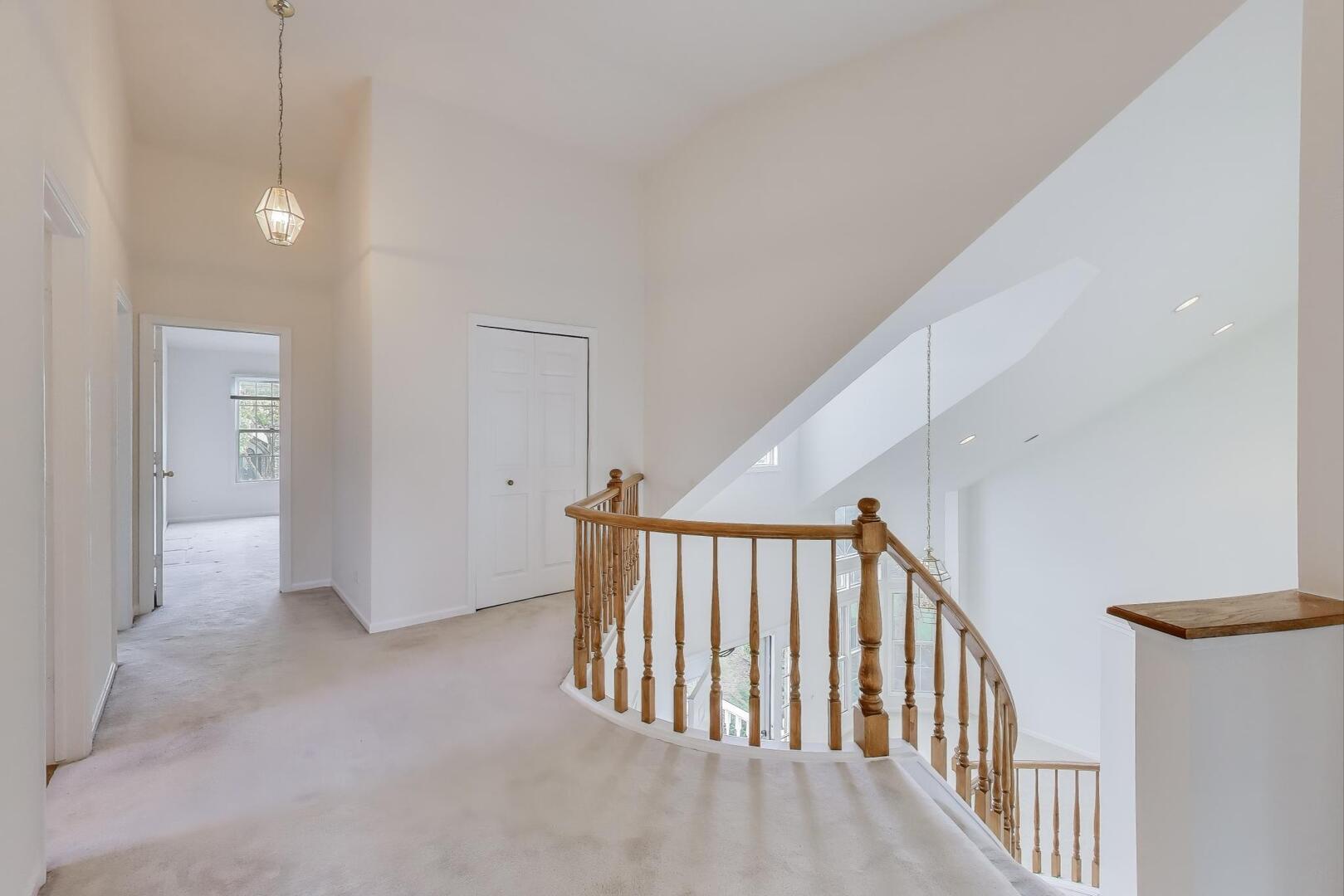 245 Hidden Creek Road, Lake Zurich, IL 60047