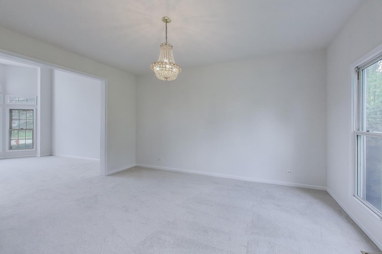 245 Hidden Creek Road, Lake Zurich, IL 60047