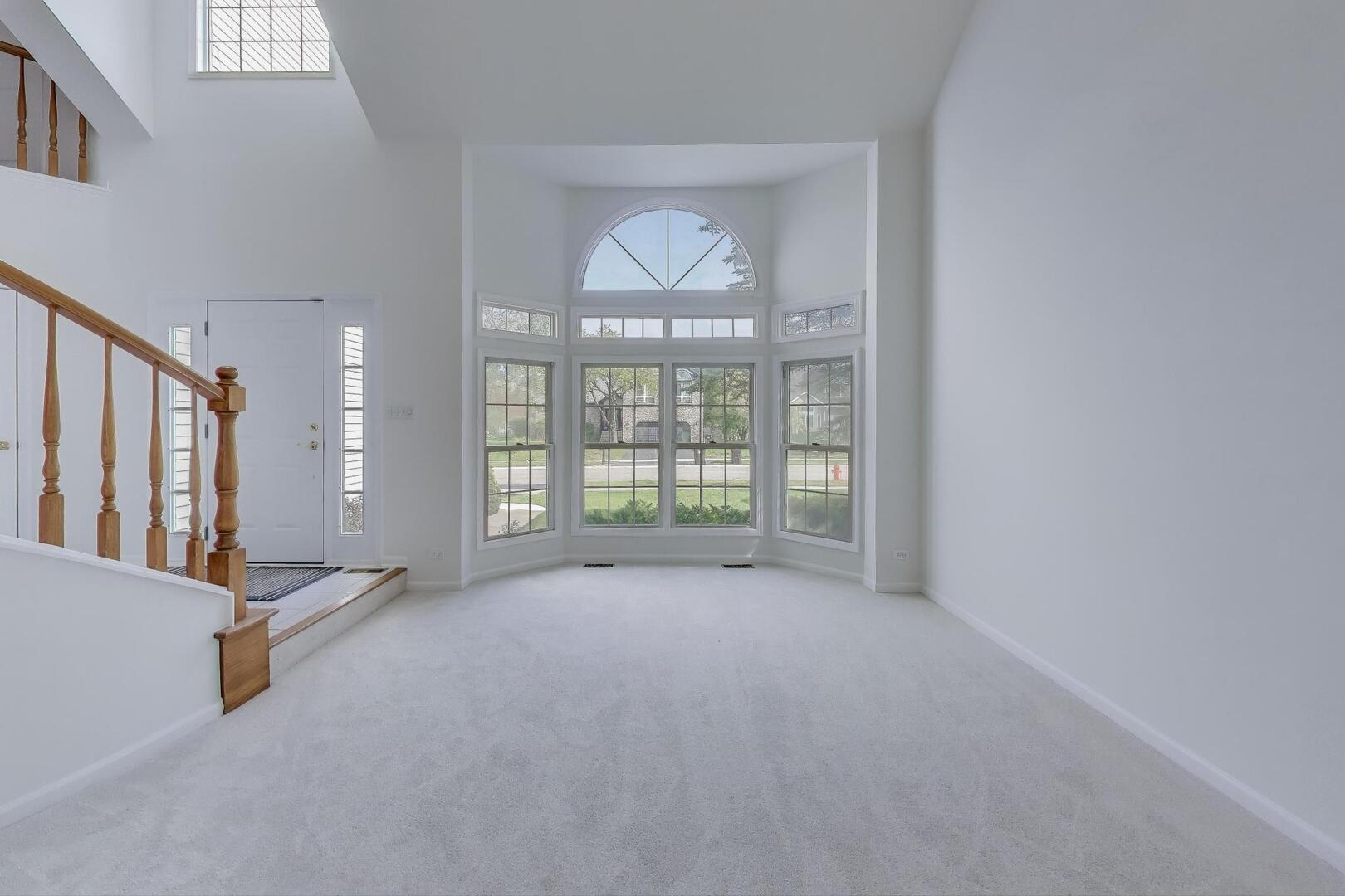 245 Hidden Creek Road, Lake Zurich, IL 60047