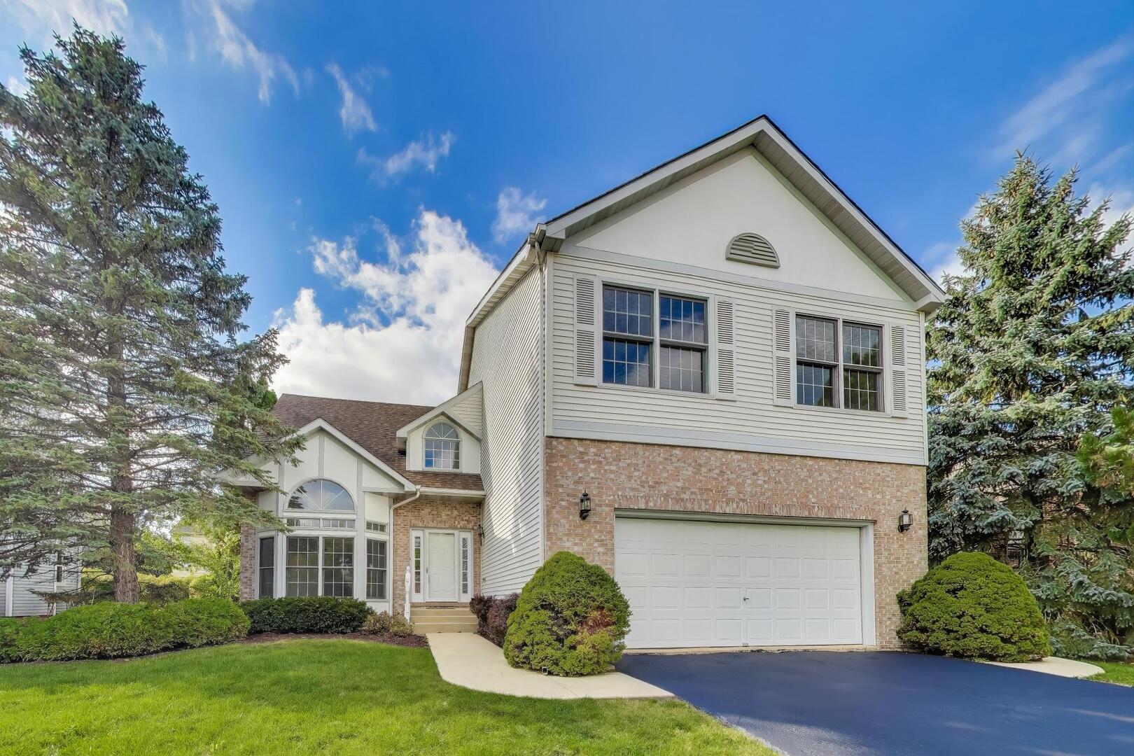 245 Hidden Creek Road, Lake Zurich, IL 60047