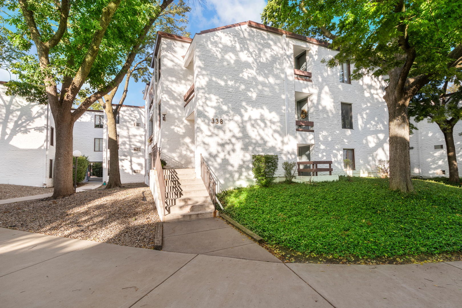 338 W Miner Street #1A, Arlington Heights, IL 60005